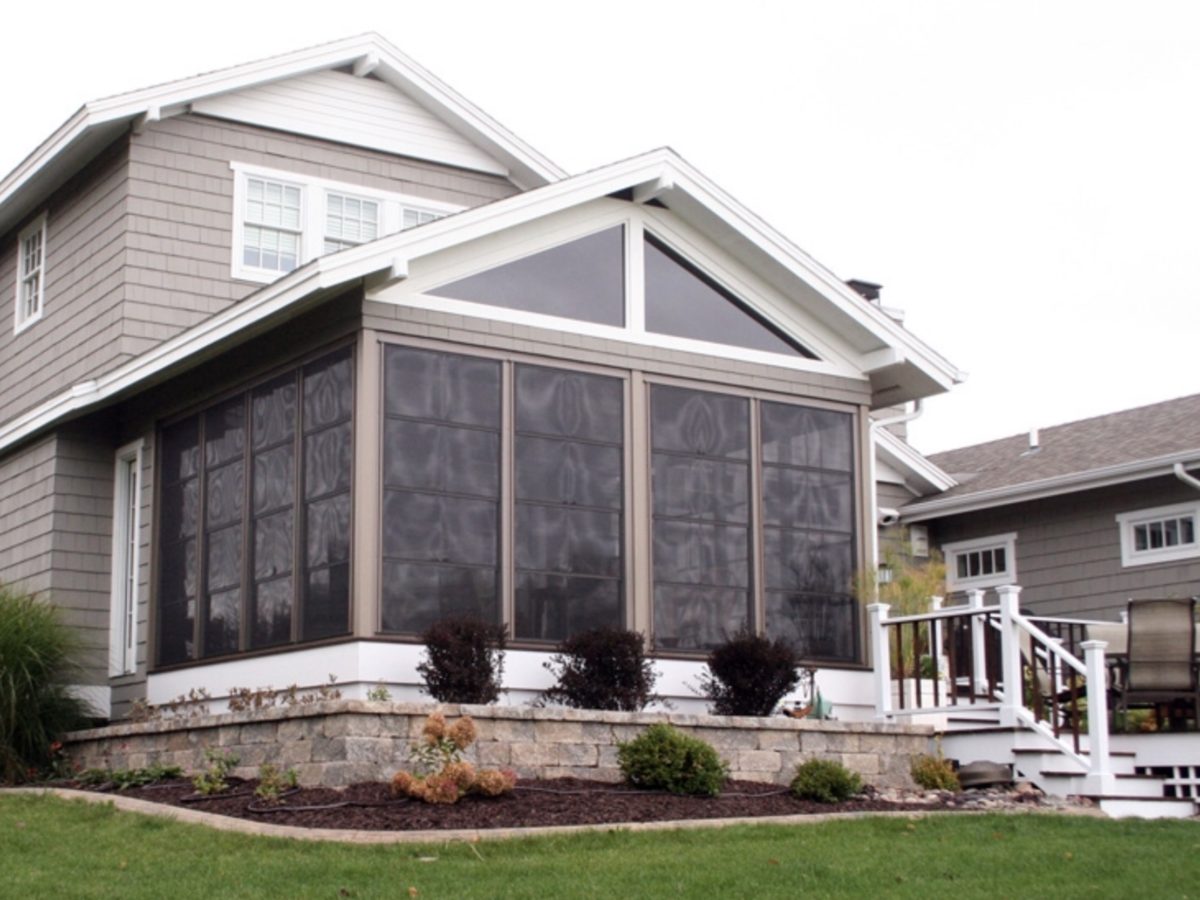 Screenroom Additions and Installations | Evolution Sunrooms